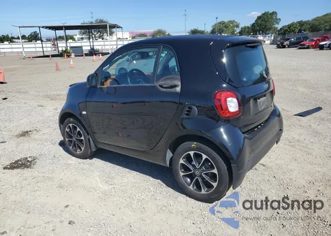 2016 Smart Fortwo z USA, uszkodzony, nr VIN WMEFJ5DAXGK067471